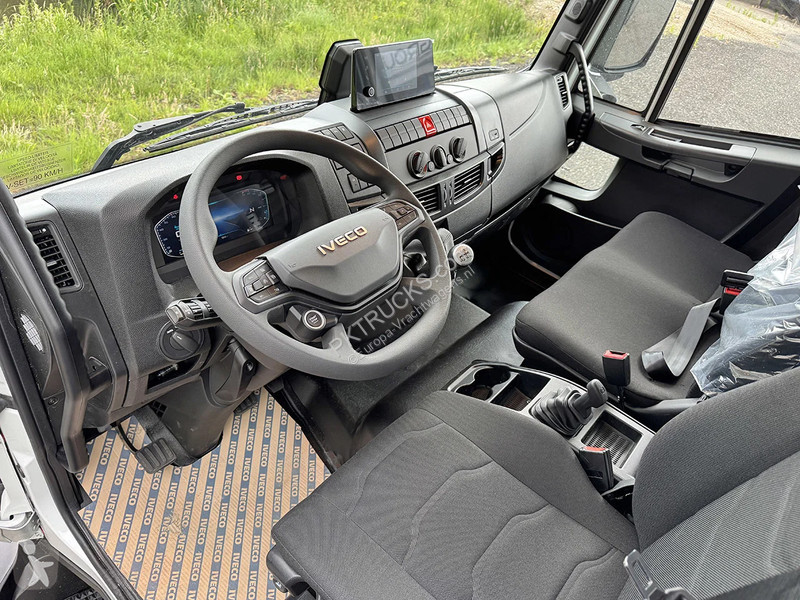 شاحنة Iveco EuroCargo 180 E28-4815 Chassis...