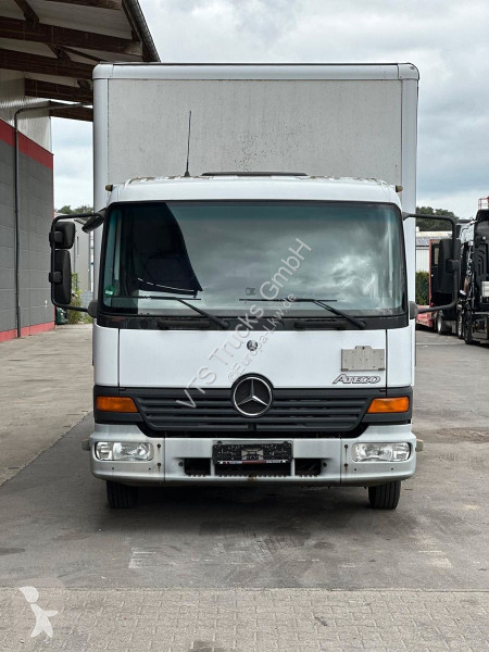 شاحنة Mercedes 818 4x2 BB Spier Koffer &...
