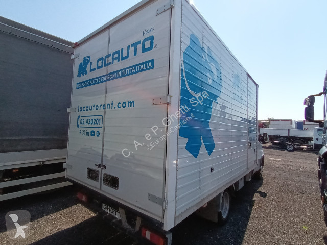 شاحنة Iveco Daily 35C14