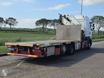 شاحنة رافعة Scania