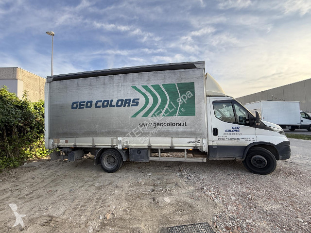 شاحنة Iveco DAILY 70C21/P CASSONE
