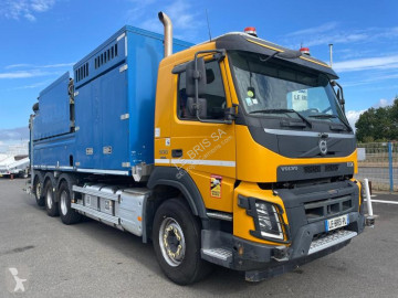 شاحنة مكنسة كهربائية Volvo