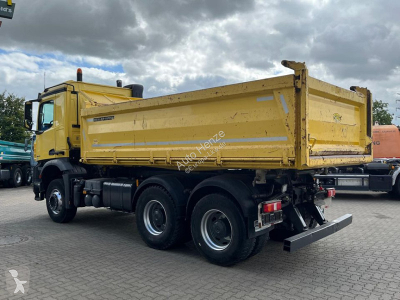 شاحنة Mercedes Arocs 2648 6x4 3-Achs Kipper...