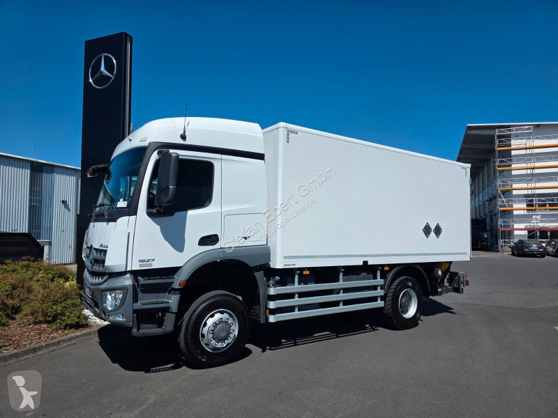 شاحنة Mercedes 1827 A 4x4 LBW Tür+Treppe Schalter