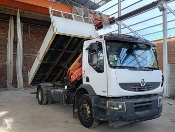 Camión volquete Renault