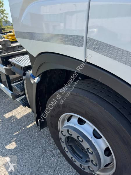 شاحنة Iveco