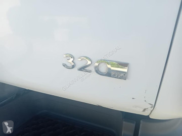 شاحنة ناقلة حاويات متعددة الأغراض Renault