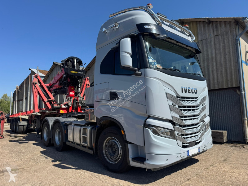 شاحنة Iveco  AS440X ON