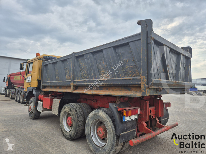 شاحنة MAN T42