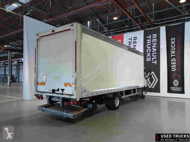 شاحنة Renault D Cab 2.1