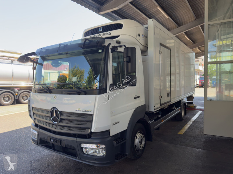 شاحنة Mercedes atego 1024