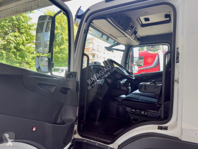 شاحنة Mercedes atego 1024