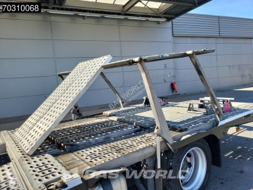 Ciężarówka do transportu samochodów Mercedes