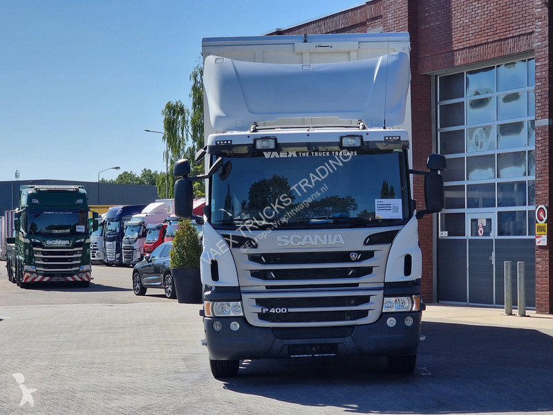 شاحنة Scania P400 8x4*4 - 2/3 deck livestock...