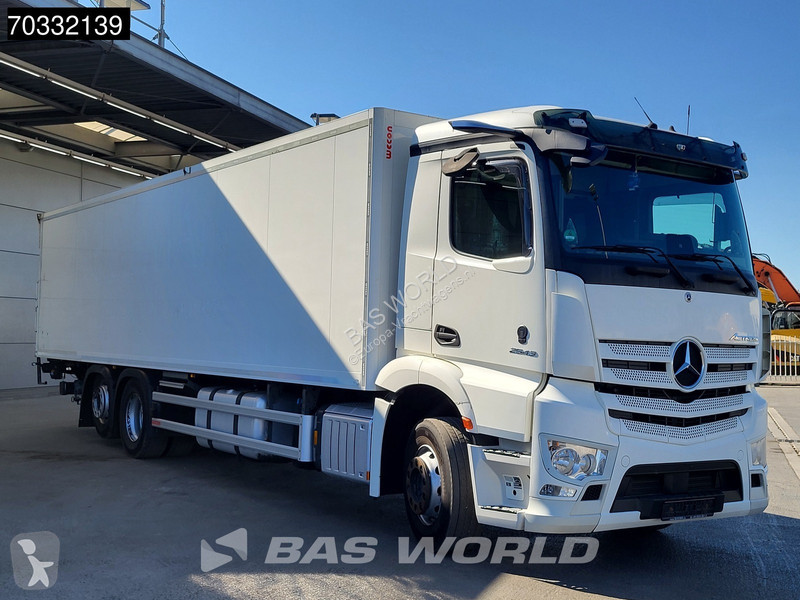 شاحنة Mercedes 2543 6X2 2000kg Tailgate...