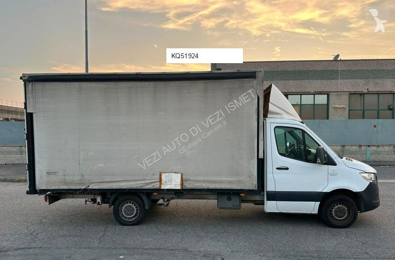 Грузовик Mercedes