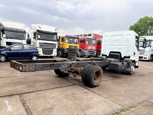 شاحنة Renault 180 4x2 FULL STEEL SUSPENSION...