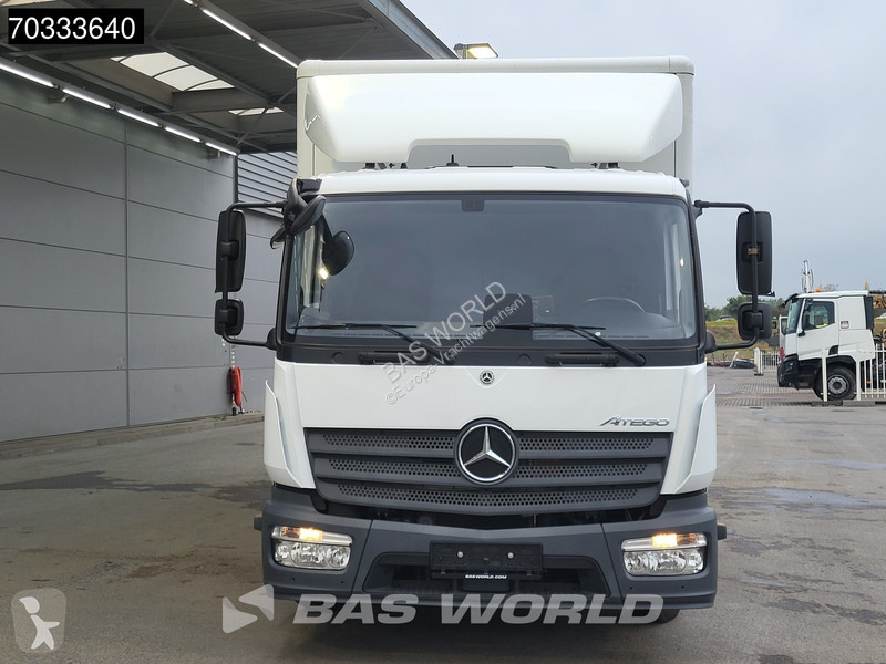 شاحنة Mercedes 816 4X2 8tonner 1000kg...
