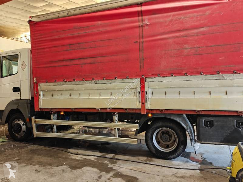 Camion Nissan