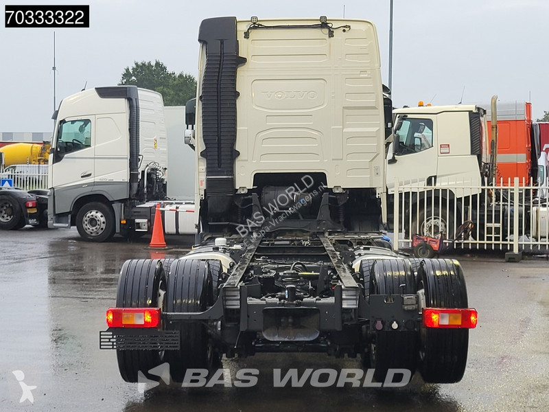 شاحنة Volvo 460  6X2 chassis Full Air...