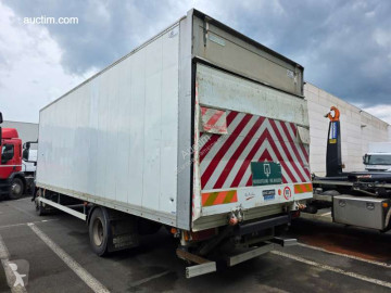 Camión furgón Iveco