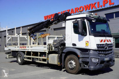 Camion foreuse Mercedes