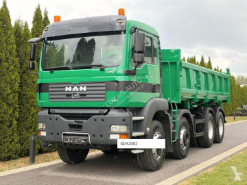 Camion benne MAN