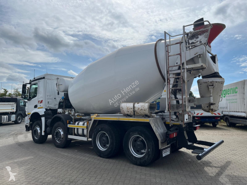 Vrachtwagen Mercedes Arocs 3240 B 8x4...