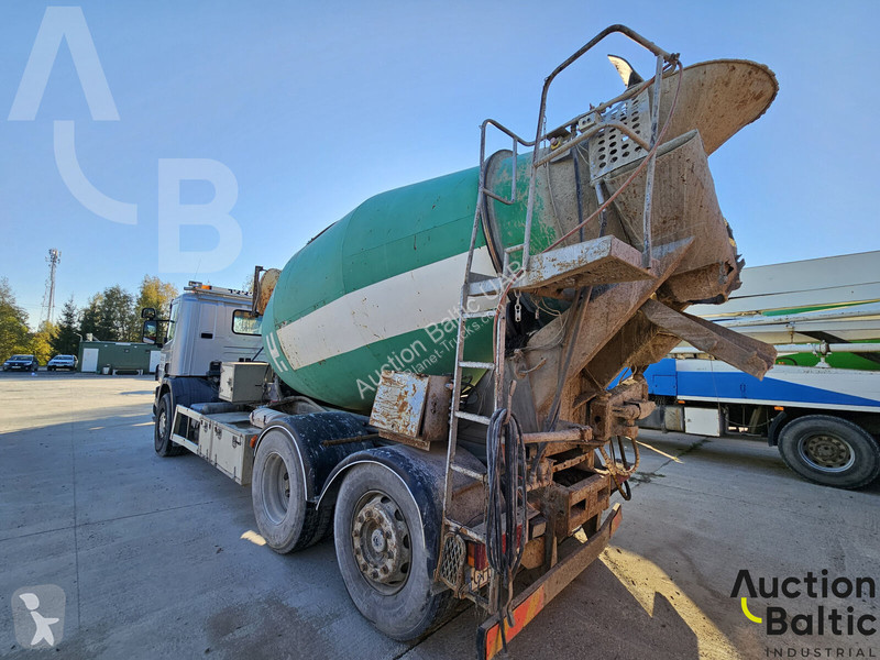 Camion Scania P 94 B
