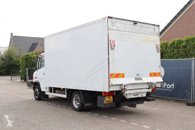 Camion Mercedes 813D