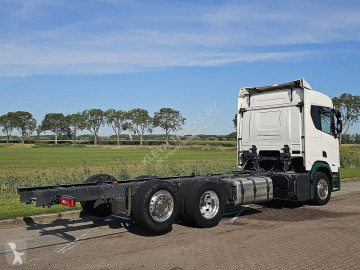 Camión chasis Scania