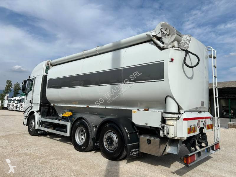 Vrachtwagen Iveco