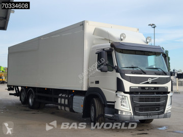 Vrachtwagen bakwagen Volvo