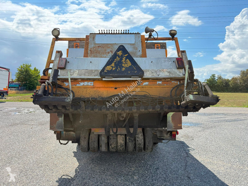 Vrachtwagen Renault 300 6x2 Bitumen / Asfalt Kran
