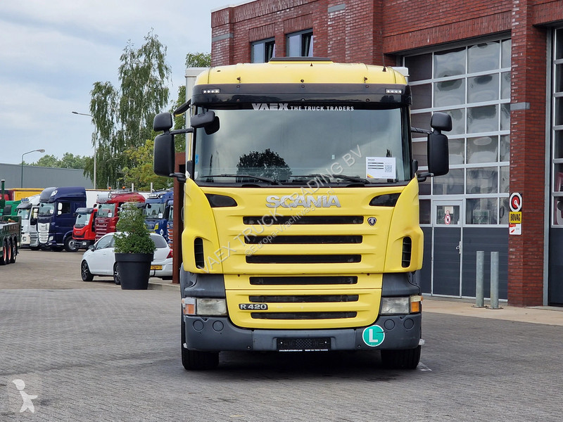 Camión Scania 4x2 - Finkl livestock 16.8M2 -...
