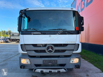 Камион вишка Mercedes