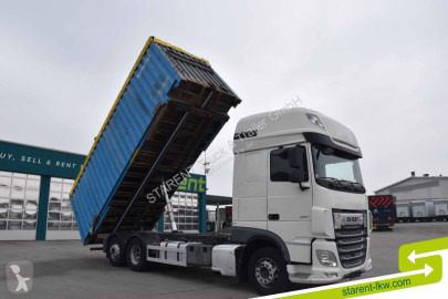 Camion porte containers DAF