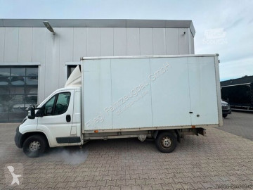 Camion fourgon Peugeot