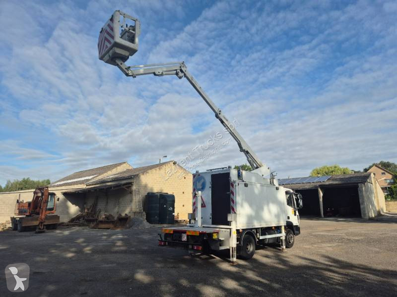 Vrachtwagen Iveco