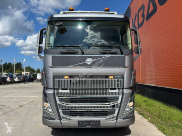 Vrachtwagen Volvo FH16 750 8x4 RETARDER / TANDEM AXLE LIFT / BOX L=5650 mm