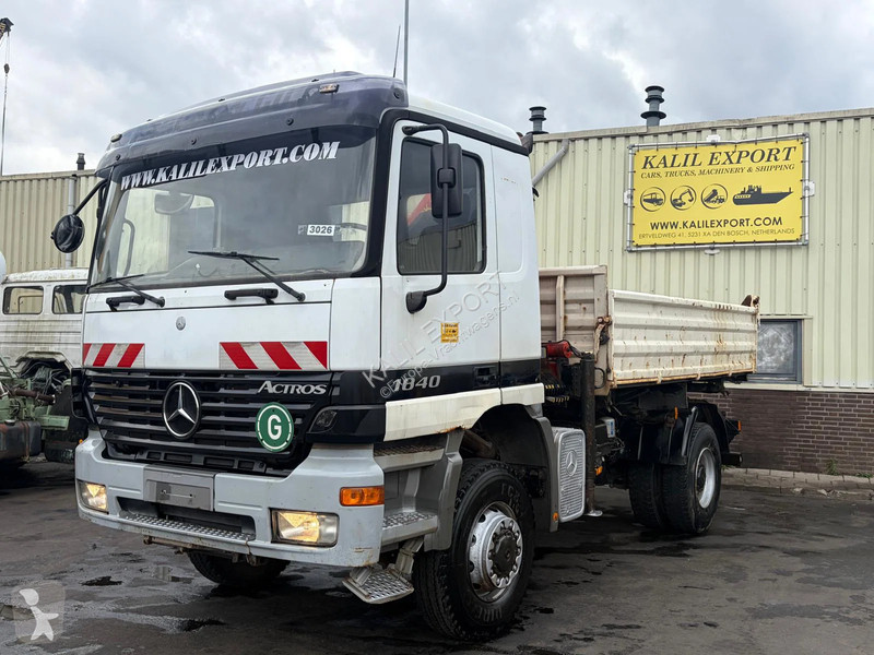 Camión Mercedes 1840 Kipper Crane 4x4 Manual...