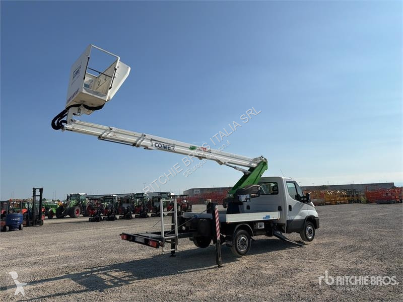 Camion Iveco 19-8,5 HQ 19 m on Iveco 35-140...