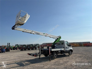 Camião plataforma Iveco