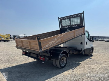 Camión volquete Iveco
