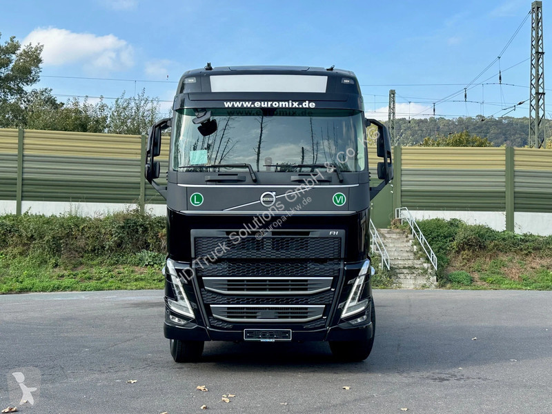 Camion Volvo 13.540 Volvo  540 6x4 P HD TRUCK...