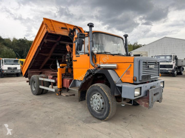 Camión trilateral Iveco