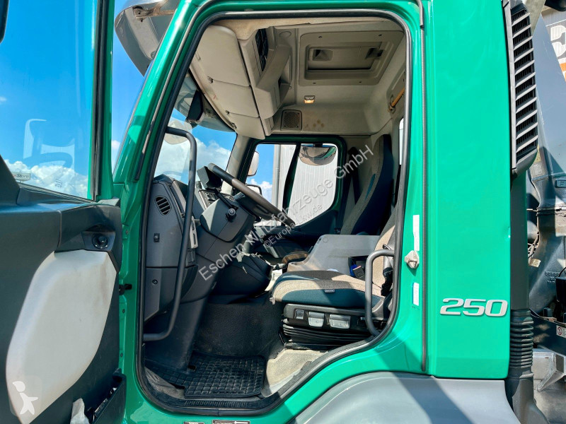 Camión Volvo FL 250 | Fassi...