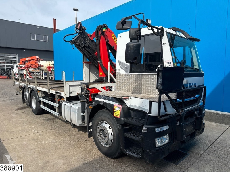 Camión Iveco 360 6x2, EURO 6, Palfinger, Remote