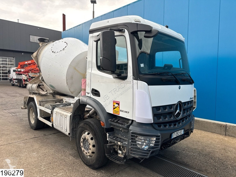 Бетон Mercedes 1830 EURO 6, Liebherr 5m3,...