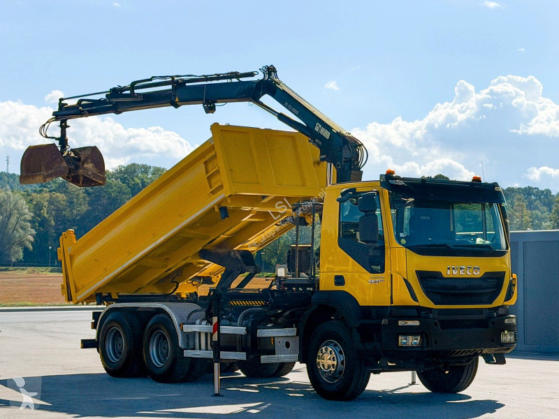 Camión Iveco TRAKKER 360 Kipper 4,90 m HIAB 122...